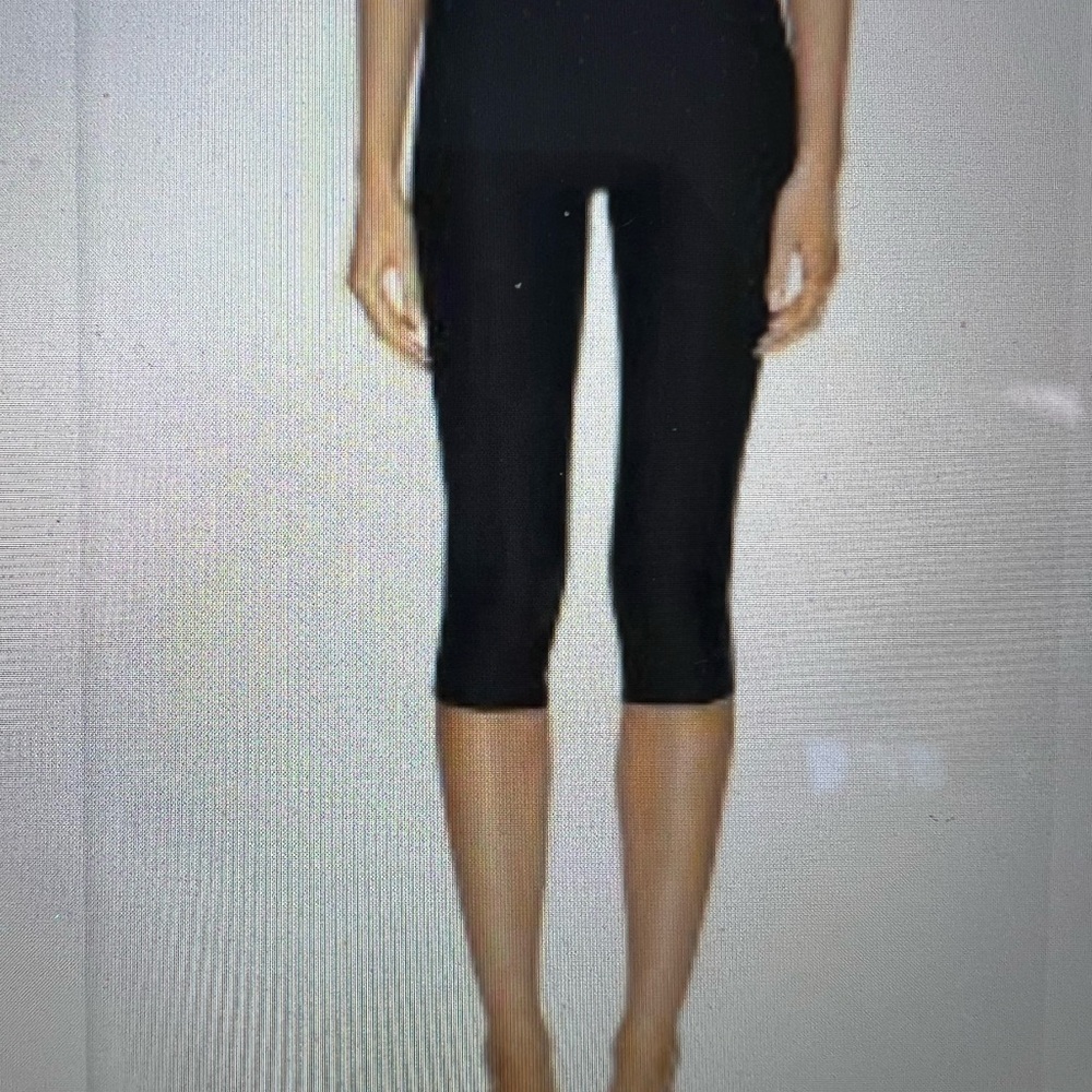 SPRWMN Black Capri Pants
